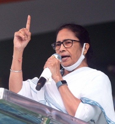Presidential polls: Mamata leads charge, calls oppn meet on June 15 Presidential polls: Mamata leads charge, calls oppn meet on June 15