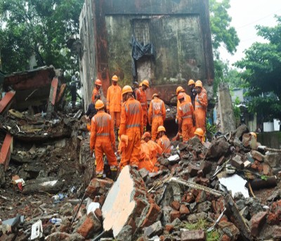 Toll in Mumbai residential building crash mounts to 10, 13 injured Toll in Mumbai residential building crash mounts to 10, 13 injured