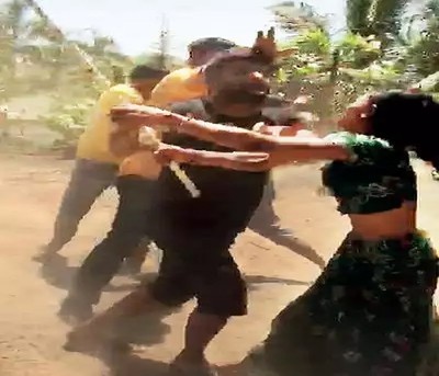 Dalit couple attacked in Gujarat, woman dies on the spot, man critical Dalit couple attacked in Gujarat, woman dies on the spot, man critical