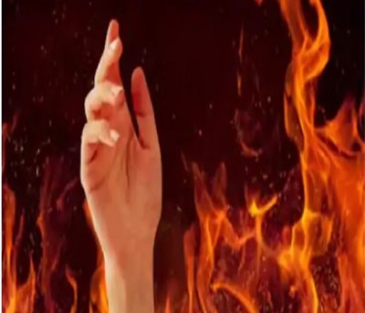 Sikar lawyer immolates self, tries to drag SDM too while protesting Sikar lawyer immolates self, tries to drag SDM too while protesting