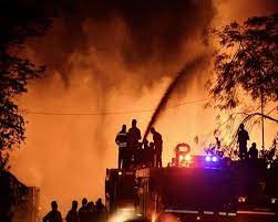 Fire guts chemical godown in Delhi Fire guts chemical godown in Delhi