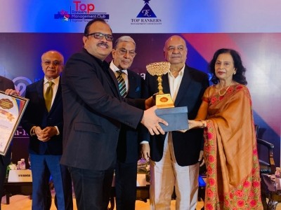 Pavan Kaushik gets Top Rankers Excellence Award in communication and PR