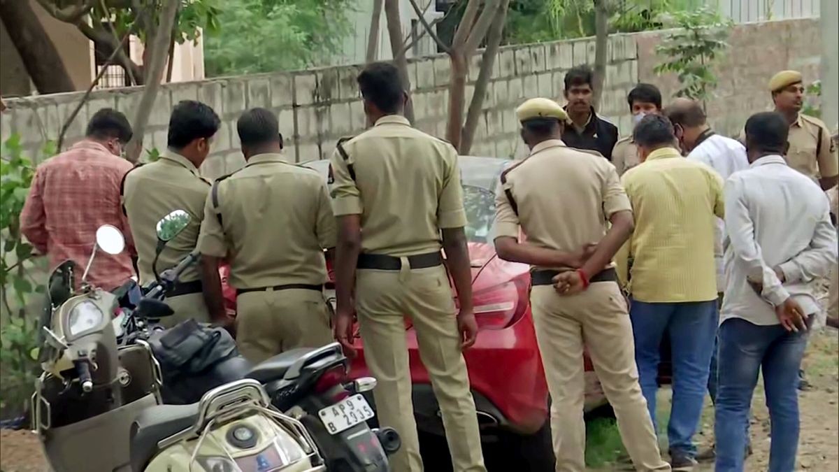 Hyderabad gang rape: Police begin questioning five juveniles Hyderabad gang rape: Police begin questioning five juveniles