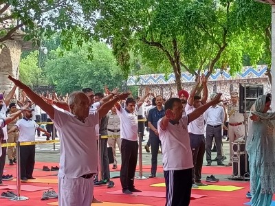 Chandigarh Administrator Banwarilal Purohit performs yoga at Rock Garden Chandigarh Administrator Banwarilal Purohit performs yoga at Rock Garden