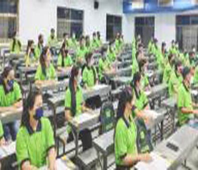 Knives are out as edtech platforms open physical tuition centres Knives are out as edtech platforms open physical tuition centres