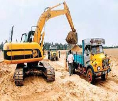 Gujarat Dy Speaker complains of illegal sand mining in lake