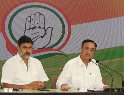 Only 1,000 allowed to protest at Jantar Mantar: Delhi Police on Cong's 'Satyagrah' Only 1,000 allowed to protest at Jantar Mantar: Delhi Police on Cong's 'Satyagrah'