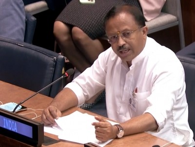 'Will not share dais with Kerala CM', says Cong leader 'Will not share dais with Kerala CM', says Cong leader