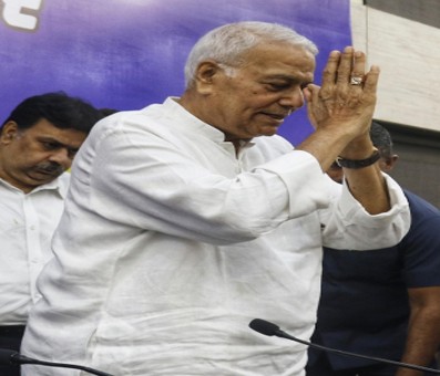 AIMIM declares support to Yashwant Sinha AIMIM declares support to Yashwant Sinha