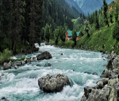 Mainly clear weather with light rain likely in J&K Mainly clear weather with light rain likely in J&K