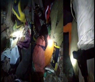House collapses in Delhi's Paharganj, several feared trapped House collapses in Delhi's Paharganj, several feared trapped