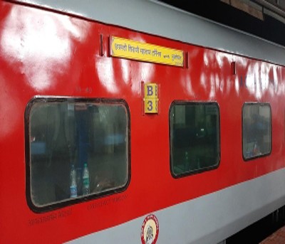 Konark Express stopped in Telangana after smoke spotted in coach Konark Express stopped in Telangana after smoke spotted in coach