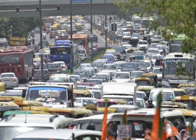 No entry of medium, heavy vehicles into Delhi from October 1 No entry of medium, heavy vehicles into Delhi from October 1