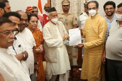 CM Thackeray submits resignation to Governor