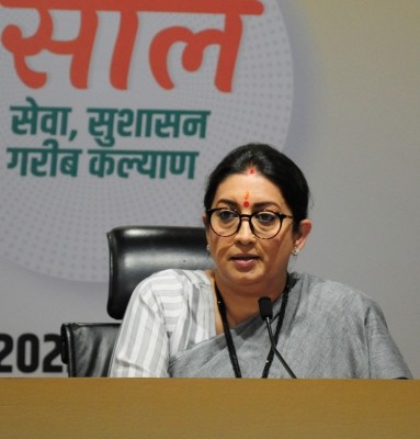 Don't disrespect probe agencies and Delhi HC: Irani tells Kejriwal Don't disrespect probe agencies and Delhi HC: Irani tells Kejriwal