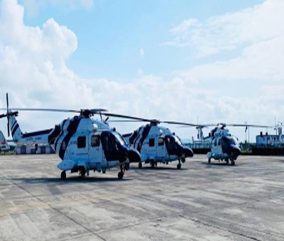 Coast Guard inducts ALH squadron for enhanced surveillance in Guj Coast Guard inducts ALH squadron for enhanced surveillance in Guj