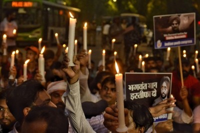 Youth Cong takes out peace march to pay tribute to Moosewala Youth Cong takes out peace march to pay tribute to Moosewala