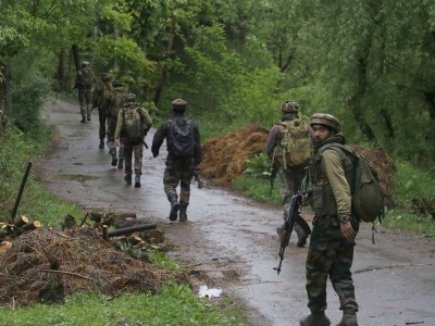 3 LeT terrorists killed in Kashmir encounter 3 LeT terrorists killed in Kashmir encounter