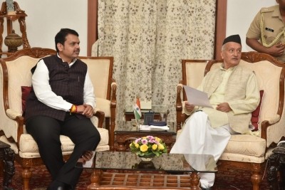 MVA Crisis: BJP leaders meet Guv, want MVA govt to prove majority MVA Crisis: BJP leaders meet Guv, want MVA govt to prove majority