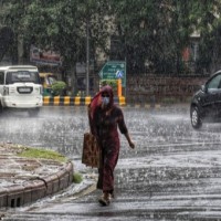 Delhi-NCR endures 'torture' weather, IMD says rainfall from Wed evening
