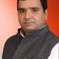 SP leads in Azamgarh, trails in Rampur in LS bypolls