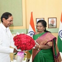 After cold war, Telangana CM shares dais with Governor