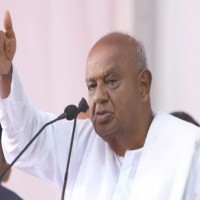 Deve Gowda demands rollback of revised textbooks in Karnataka