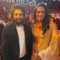 Champion shuttler PV Sindhu shares pic with Allu Arjun