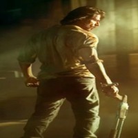 SRK completes 30 yrs in Bollywood, YRF unveils his 'Pathaan' look