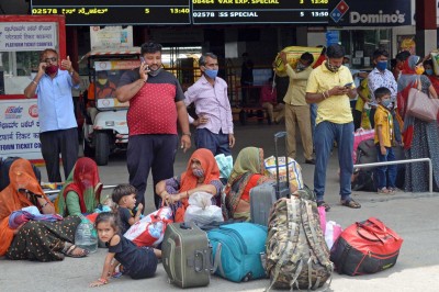 29 migrant workers from UP test Covid positive in K'taka 29 migrant workers from UP test Covid positive in K'taka