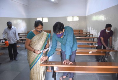 K'taka to take call on reopening schools in B'luru on Jan 29 K'taka to take call on reopening schools in B'luru on Jan 29