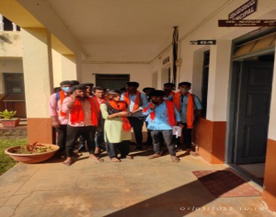 Saffron shawl vs hijab row ends in K'taka college Saffron shawl vs hijab row ends in K'taka college