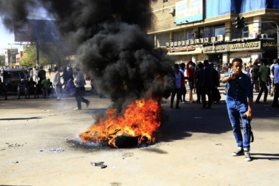 Fresh protests demanding civilian rule erupt in Sudan Fresh protests demanding civilian rule erupt in Sudan