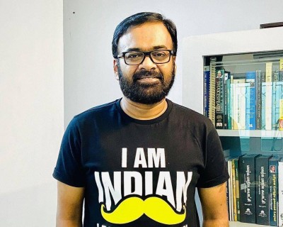 Director Karu Palaniappan's next titled 'Andavar' Director Karu Palaniappan's next titled 'Andavar'