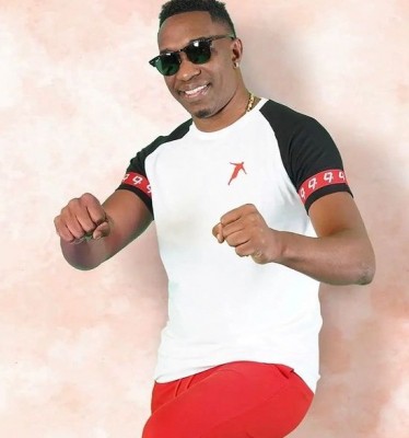 DJ Bravo dances to 'Srivalli' from Allu Arjun's 'Pushpa' DJ Bravo dances to 'Srivalli' from Allu Arjun's 'Pushpa'