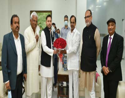 Tejashwi Yadav calls on Telangana CM Tejashwi Yadav calls on Telangana CM