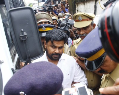 Actor Dileep's bail plea moved to Friday, no arrest till then