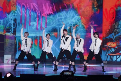 Successive Covid waves lift Korean album sales by 36.9% to 41.7 mn Successive Covid waves lift Korean album sales by 36.9% to 41.7 mn
