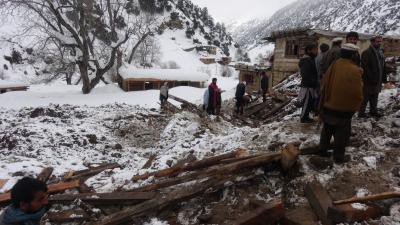 Heavy snow-triggered traffic accidents in Afghanistan kill 7 Heavy snow-triggered traffic accidents in Afghanistan kill 7