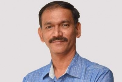 BJP should confer honorary cabinet status to Advani: Goa Cong BJP should confer honorary cabinet status to Advani: Goa Cong