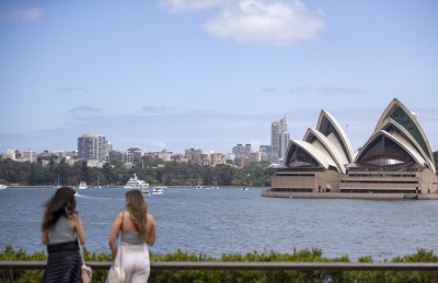 Aus state to reintroduce curbs Aus state to reintroduce curbs