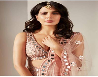 Kirti Kulhari turns producer with upcoming movie 'Nayeka' Kirti Kulhari turns producer with upcoming movie 'Nayeka'
