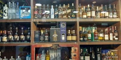 New Year High: Telugu states sell liquor worth Rs 300 cr New Year High: Telugu states sell liquor worth Rs 300 cr