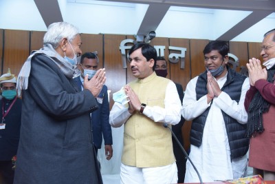 Nitish Kumar requests media to forgive Sahani Nitish Kumar requests media to forgive Sahani