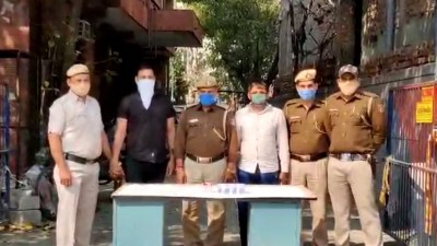 Delhi man fires shots in air to scare ex-girlfriend Delhi man fires shots in air to scare ex-girlfriend