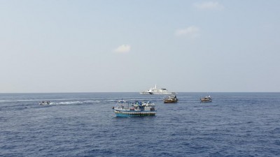 Coast Guard seizes drugs cache, weapons from Sri Lankan boat Coast Guard seizes drugs cache, weapons from Sri Lankan boat