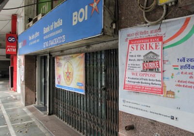 2-day bank strike stalls transactions in K'taka 2-day bank strike stalls transactions in K'taka