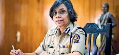 T'gana police nab two criminals in Hyderabad T'gana police nab two criminals in Hyderabad