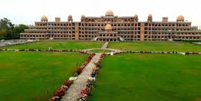 Another Pak varsity introduces dress code for girls Another Pak varsity introduces dress code for girls