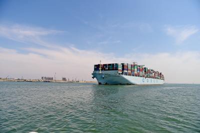 Suez Canal halts shipping Suez Canal halts shipping